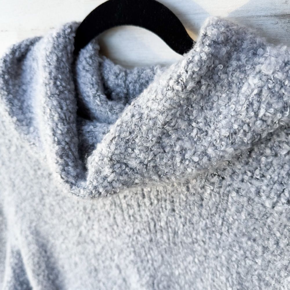 Free People BFF Cowl Neck Fuzzy Pullover Sweater Gray Women’s M Soft! - Picture 4 of 8